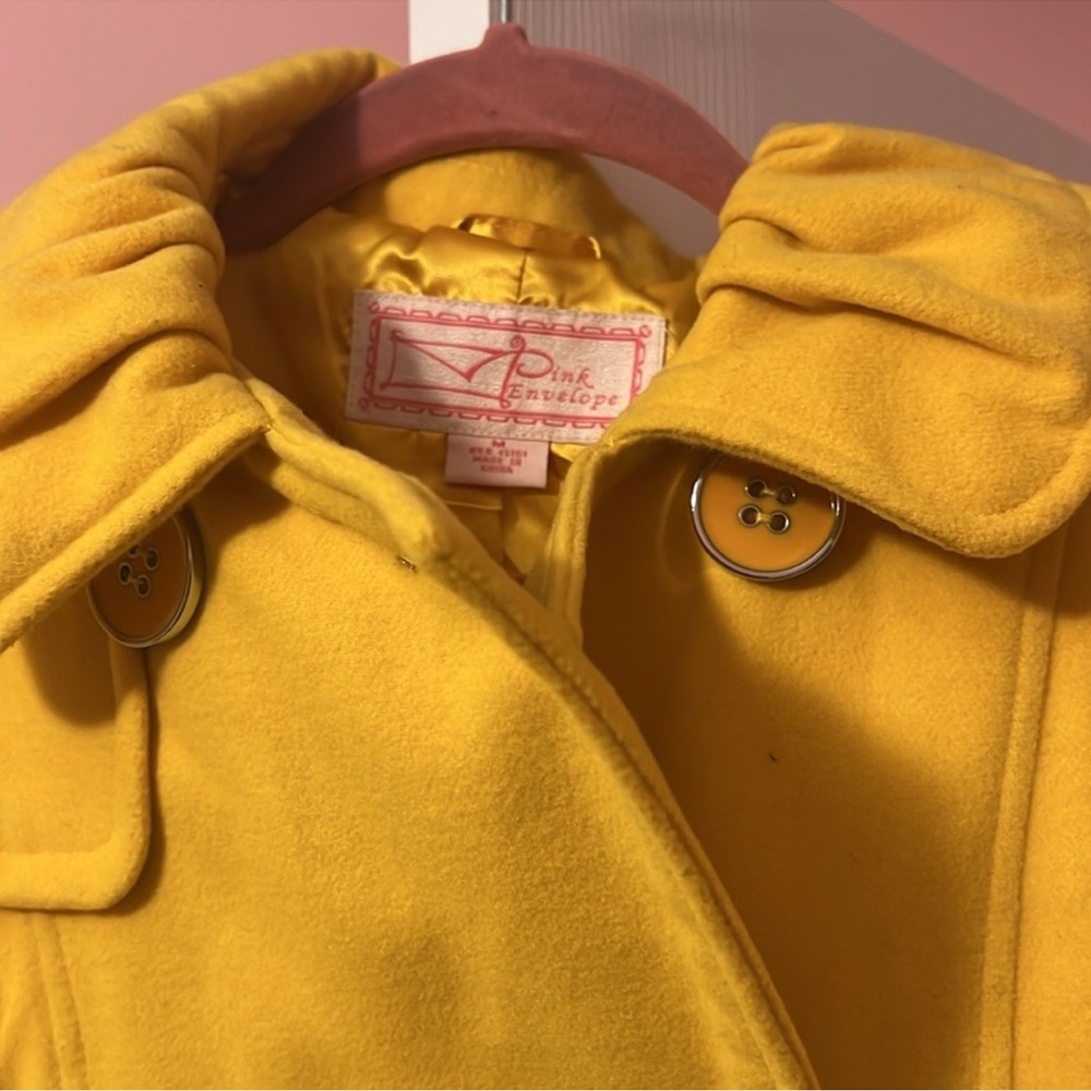 Pink Envelope Vibrant Yellow Coat - Picture 5 of 5